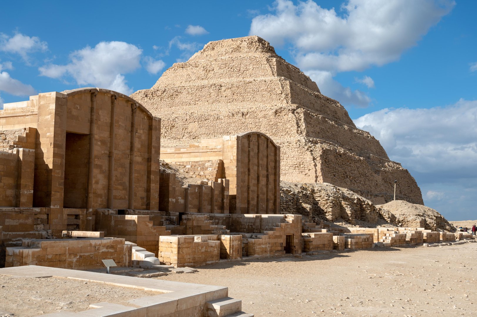 Cairo by Plane – Memphis, Saqqara & Dahshur Tour