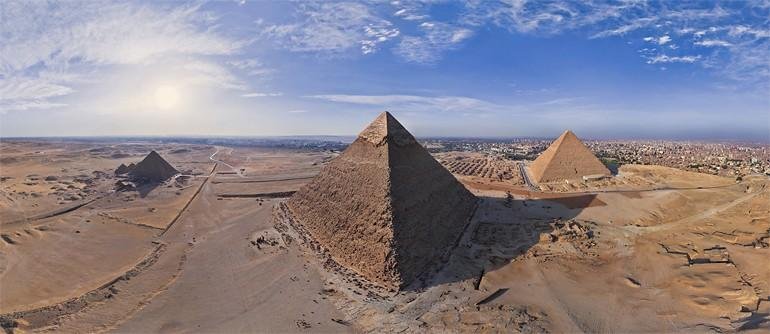 Cairo by Plane – Grand Egyptian Museum & Pyramids