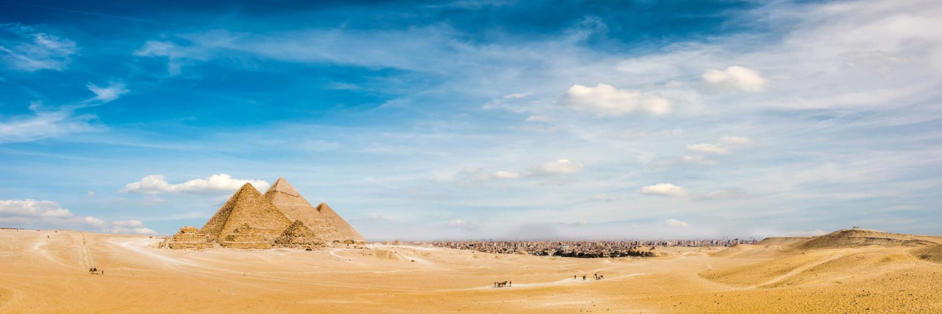 Cairo by Plane – Grand Egyptian Museum & Pyramids