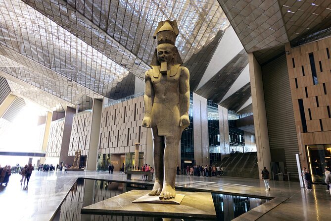 Cairo by Bus – Egyptian Museum Tour